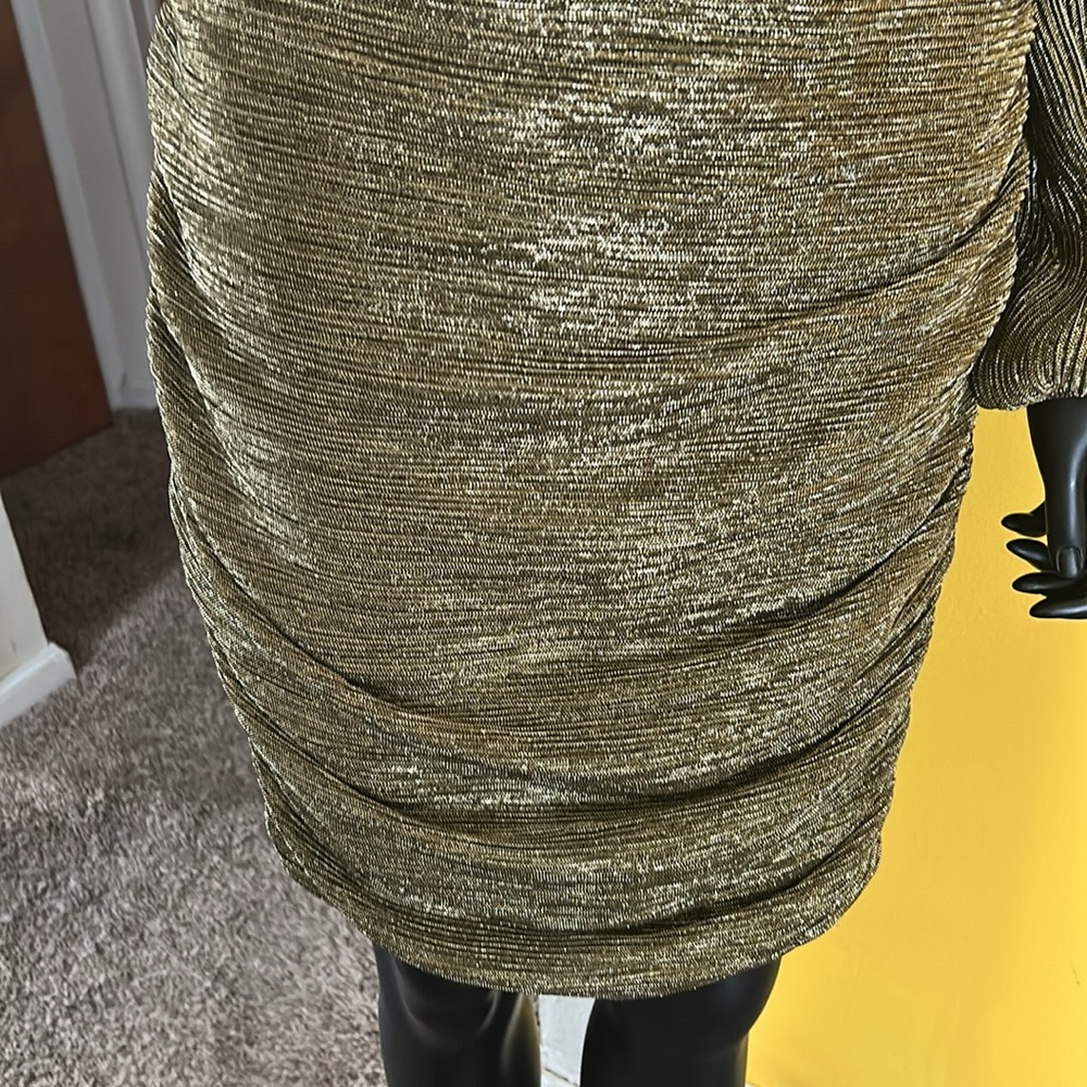 Fashion Nova Gold Shimmer Dress balloon sleeves - Picture 5 of 9